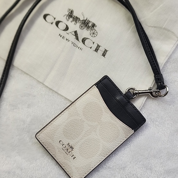 Coach Chalk color Signature C Lanyard/ID, Badge Holder EUC - Picture 7 of 7